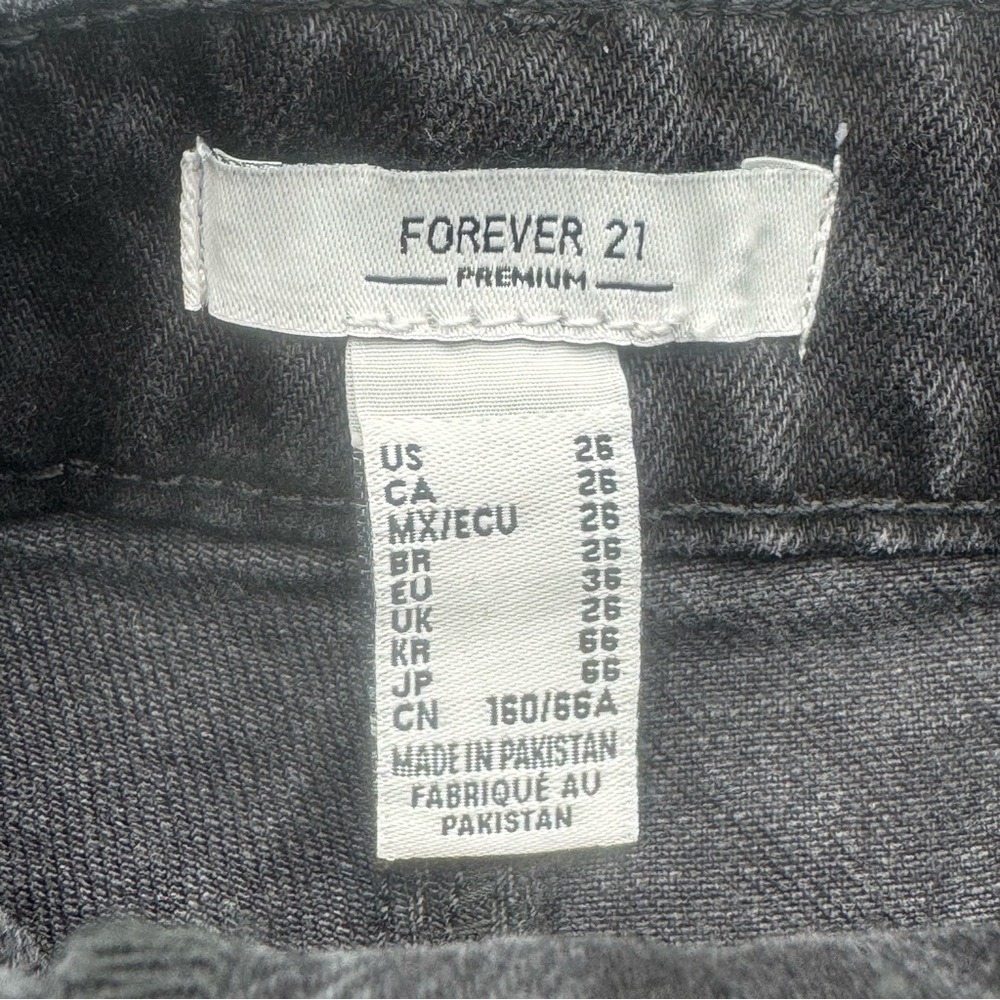 Forever 21 Women’s High Rise Denim Shorts Embroidered Daisy Boho Festival Frayed - Picture 3 of 5